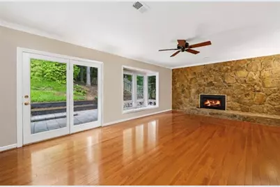 5139 Willow Point Parkway, Marietta, GA 30068 - Photo 8