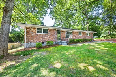 2563 Dering Court NE, Atlanta, GA 30345 - Photo 2