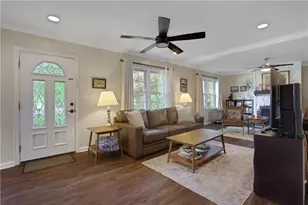 4052 W Johnson Cir, Atlanta, GA 30341 - Photo 8