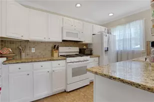 4052 W Johnson Cir, Atlanta, GA 30341 - Photo 16