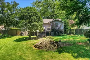 4052 W Johnson Cir, Atlanta, GA 30341 - Photo 24