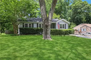 4052 W Johnson Cir, Atlanta, GA 30341 - Photo 2