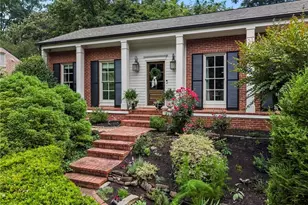 751 Channing Dr NW, Atlanta, GA 30318 - Photo 2