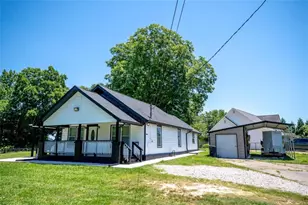 3060 Gillsville Hwy, Gainesville, GA 30507 - Photo 2