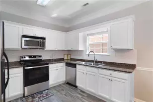 574 Hansen Dr, Locust Grove, GA 30248 - Photo 10