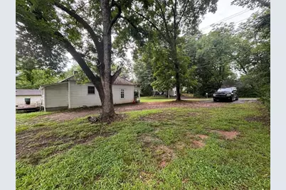 155 West Jackson Street, Hoschton, GA 30548 - Photo 10