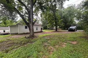 155 W Jefferson St, Hoschton, GA 30548 - Photo 10