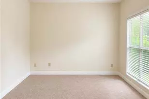 1361 Yorkshire Dr, Winder, GA 30680 - Photo 4