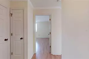 300 Johnson Ferry Rd, Atlanta, GA 30328 - Photo 18