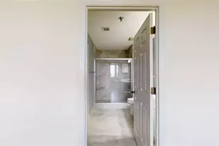 300 Johnson Ferry Rd, Atlanta, GA 30328 - Photo 14