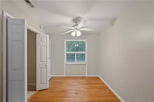 2319 Collier Dr, Decatur, GA 30032 - Photo 10