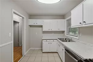 2319 Collier Dr, Decatur, GA 30032 - Photo 8