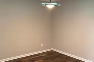 346 Carpenter Dr, Atlanta, GA 30328 - Photo 8