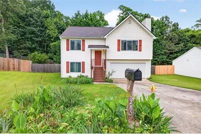 5285 Hillcrest Glenn Drive, Sugar Hill, GA 30518 - Photo 2