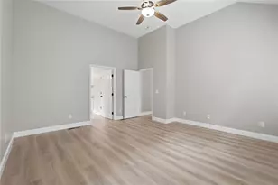6353 Chestnut Pkwy, Flowery Branch, GA 30542 - Photo 20