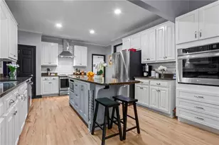 2598 Cricket Ct NW, Marietta, GA 30064 - Photo 2