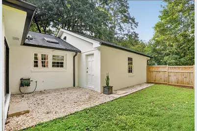 5680 Lake Forrest Drive NW, Sandy Springs, GA 30342 - Photo 68