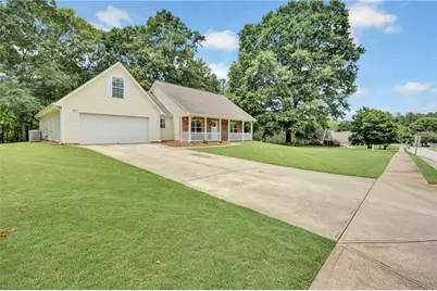 242 Richmond Drive, Social Circle, GA 30025 - Photo 2