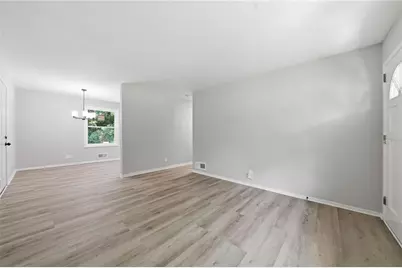 4913 Bartlett Road, Forest Park, GA 30297 - Photo 6