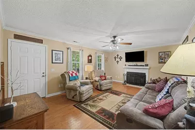 369 S Sequoyah Circle NE, Calhoun, GA 30701 - Photo 8