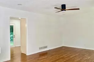 1807 Merry Oak Rd SW, Marietta, GA 30008 - Photo 2