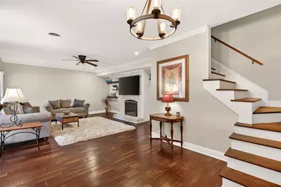 505 Wyncourtney Drive, Sandy Springs, GA 30328 - Photo 2