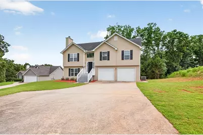 2726 Sawyer Mill Drive, Gainesville, GA 30507 - Photo 2