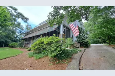 1025 Main Street, Stone Mountain, GA 30083 - Photo 12