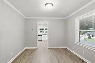 1036 Glendale Dr, Atlanta, GA 30344 - Photo 10