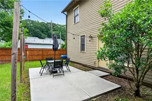 2493 Burtz St NW, Atlanta, GA 30318 - Photo 38