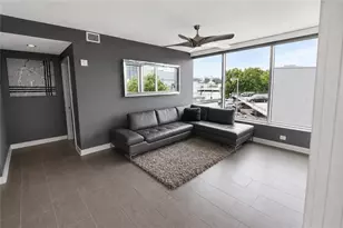 3338 Peachtree Road NE, Atlanta, GA 30326 - Photo 16