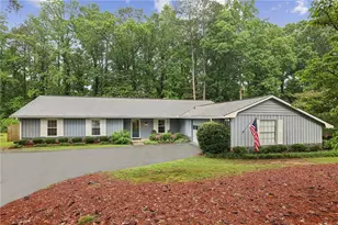2862 Dunnington Cir, Atlanta, GA 30341 - Photo 1