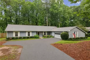 2862 Dunnington Cir, Atlanta, GA 30341 - Photo 26