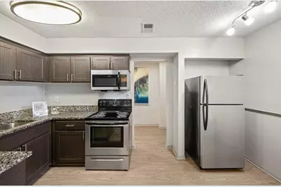 5555 Roswell Road NE #13, Sandy Springs, GA 30342 - Photo 1