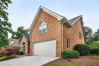 2431 Thawley Place, Tucker, GA 30084 - Photo 2
