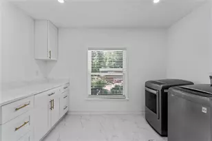 2023 Stoneleigh Dr, Stone Mountain, GA 30087 - Photo 38
