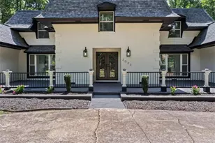 2023 Stoneleigh Dr, Stone Mountain, GA 30087 - Photo 4