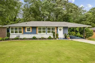 445 Christopher Dr, Gainesville, GA 30501 - Photo 2