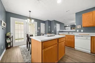 188 Ilex Dr, Canton, GA 30114 - Photo 2
