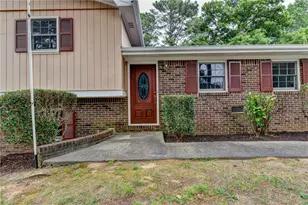 3318 Shorelake Dr, Tucker, GA 30084 - Photo 2
