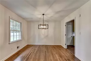 3318 Shorelake Dr, Tucker, GA 30084 - Photo 6