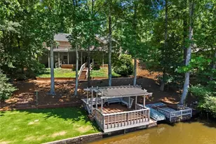 4309 Highland View NE, Roswell, GA 30075 - Photo 4