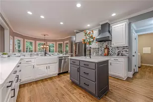 10425 High Falls Cir, Johns Creek, GA 30022 - Photo 12