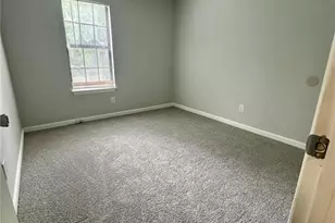 824 Greenhedge Dr, Stone Mountain, GA 30088 - Photo 14