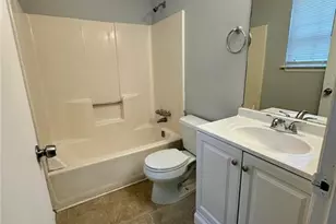 824 Greenhedge Dr, Stone Mountain, GA 30088 - Photo 16