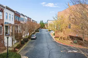 941 Persimmon Point, Atlanta, GA 30328 - Photo 20