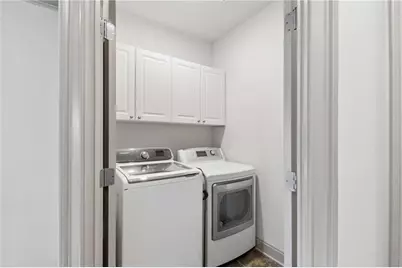 941 Persimmon Point, Atlanta, GA 30328 - Photo 18