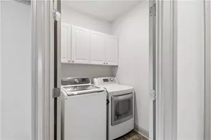 941 Persimmon Point, Atlanta, GA 30328 - Photo 18