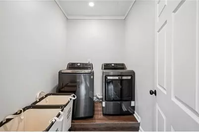 5638 Sherrell Drive, Atlanta, GA 30342 - Photo 24