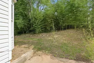 6392 Phillips Ct, Lithonia, GA 30058 - Photo 34